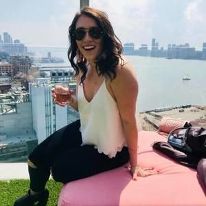 Meet your Posher, Ashley